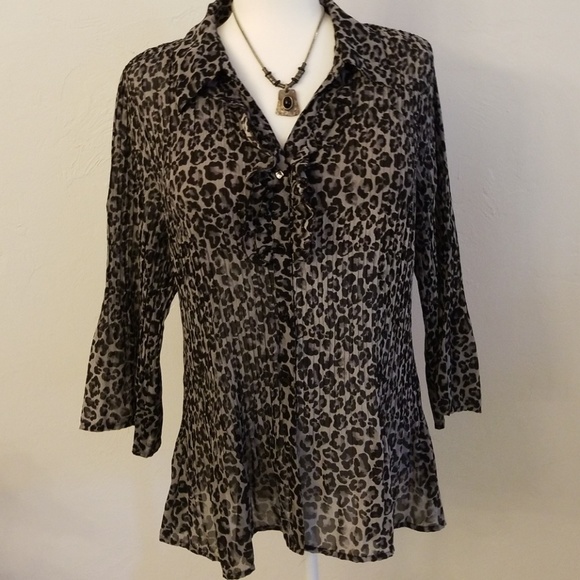 Fashion Bug Other - Fashion Bug leopard blouse size xl
